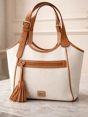 Dooney & Bourke Maddie shoulder bag Cream with Tan Leather Trim